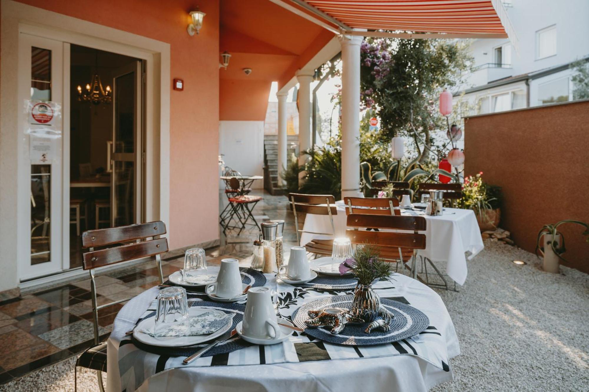 Hotel Villa Vera 2 Fažana Extérieur photo