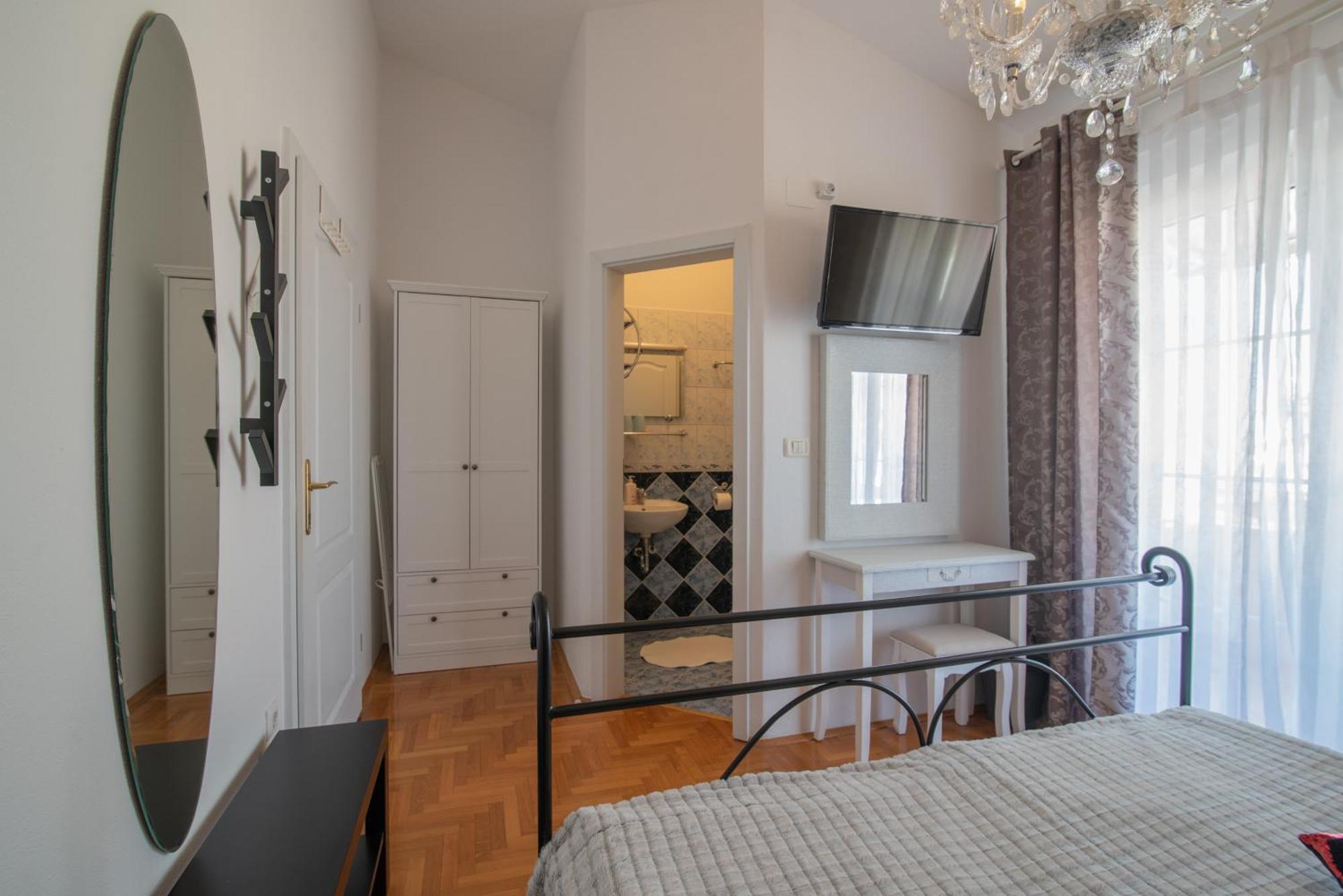 Hotel Villa Vera 2 Fažana Extérieur photo