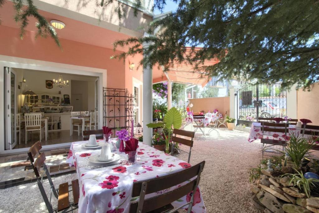 Hotel Villa Vera 2 Fažana Extérieur photo