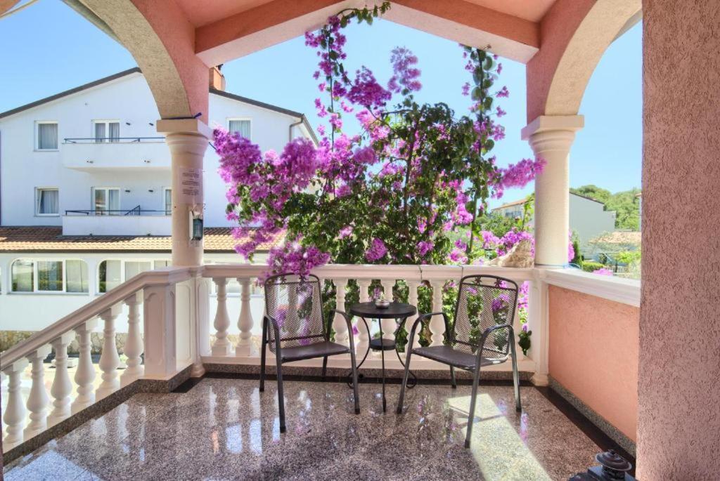 Hotel Villa Vera 2 Fažana Extérieur photo